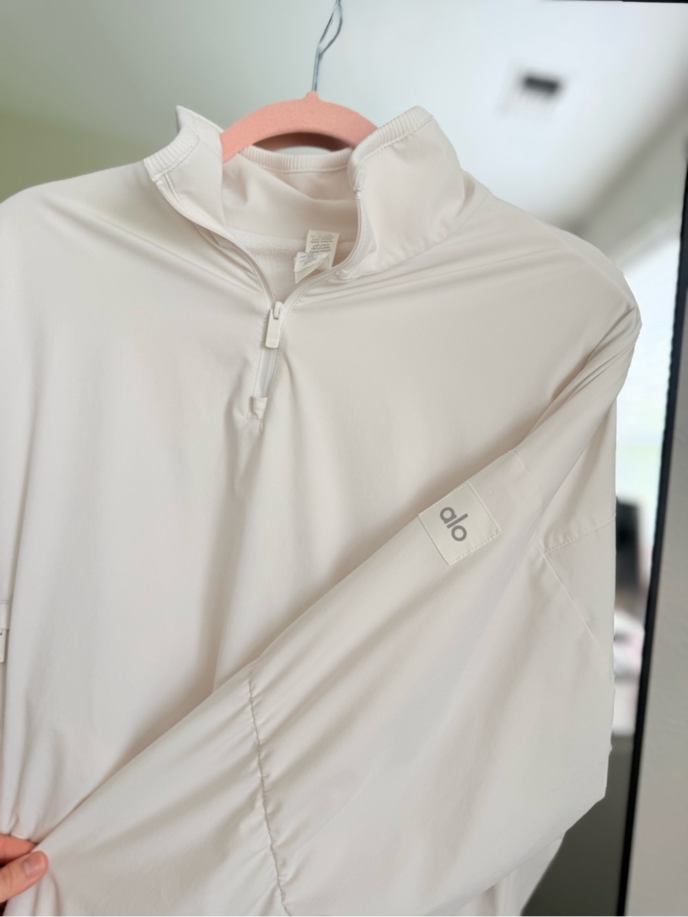 ALO Yoga Elevation Half-Zip Cropped Pullover - Picture 4 of 5